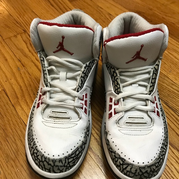 Jordan sneakers - Picture 2 of 4